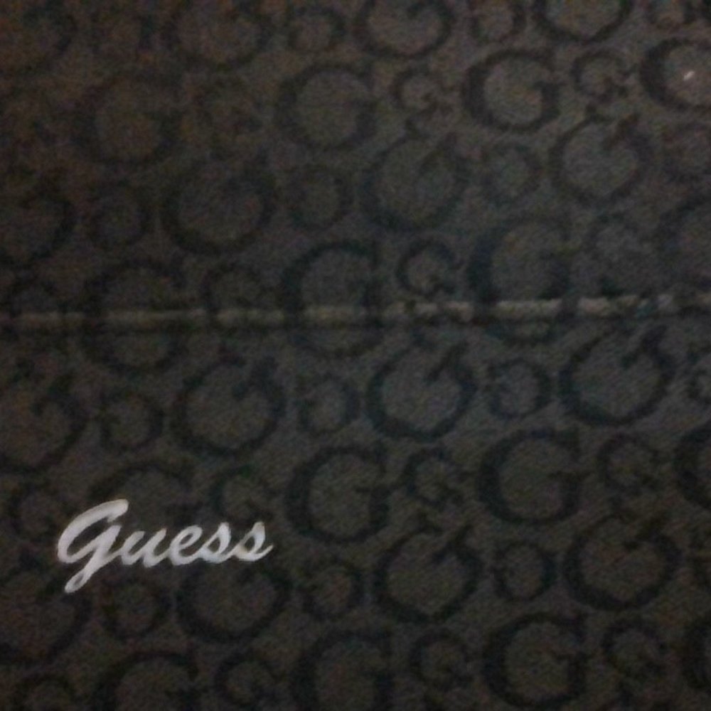 guess back pack - Picture 2 of 3